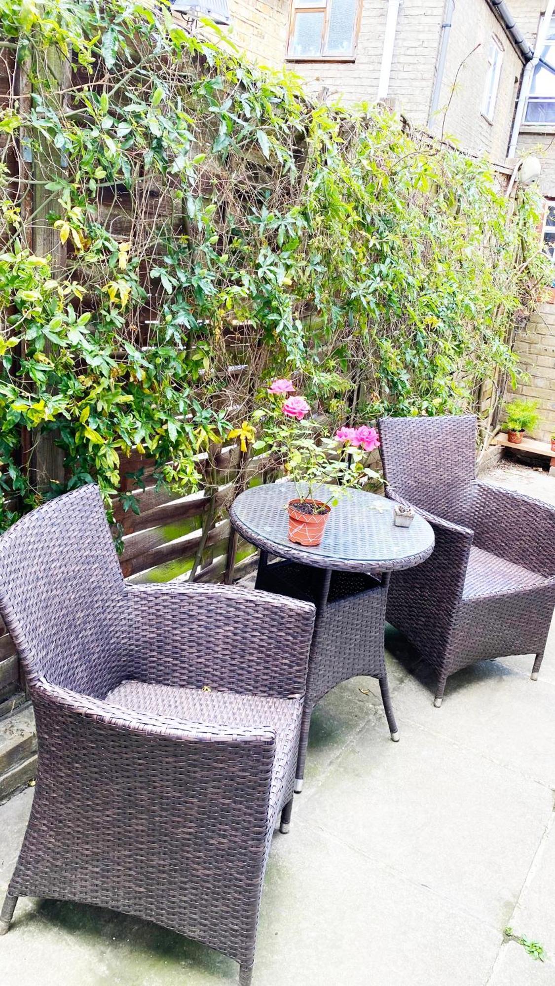 Courtyard Oasis * London